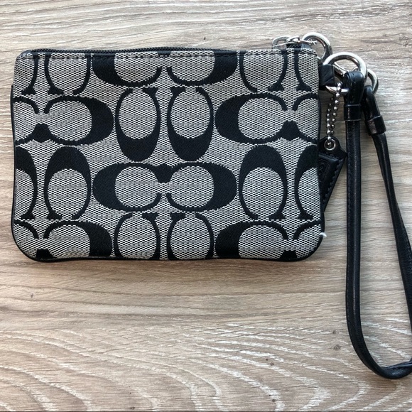 Coach Wristlet - Picture 2 of 9